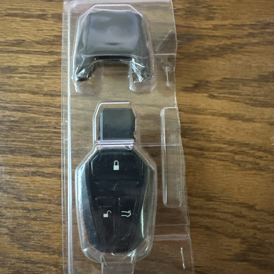 ASTON MARTIN DB11 LLAVERO INTELIGENTE FCC: OHT3731465 HY53-15K601-DE 315 MHz 3-BTN NUEVO Foto 2 de 4