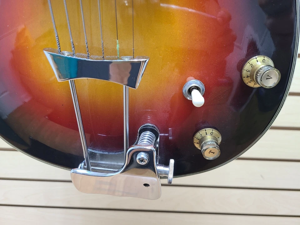 Vintage Aria Violin Guitar Made in Japan w/ Hard Case - Image 3 of 4