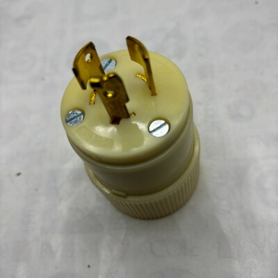 BRYANT 9965 WHITE NYLON LOCKING PLUG 20AMP 125/250VAC 3 POLE 3 WIRE LOT OF 2 