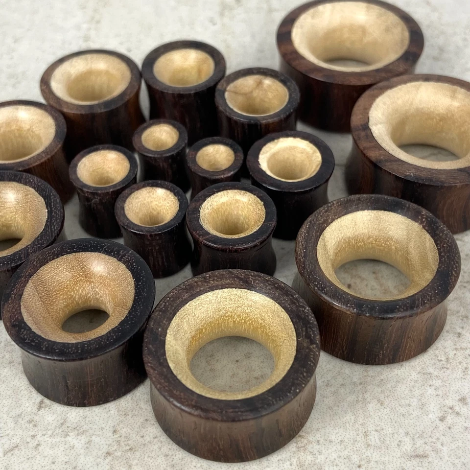 Pair of Sono Wood with Crocodile Wood Inlay Tunnels gauges organic plugs - Image 2 of 4