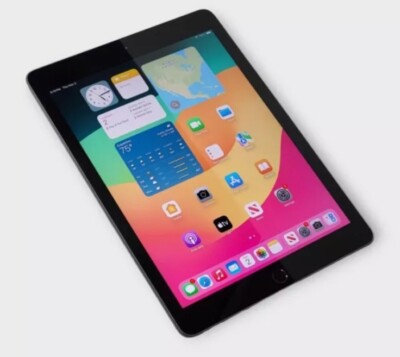 LOT OF 10 - Apple iPad (6th Generation) A1893 128GB, Wi-Fi, 9.7 in - Space Gray