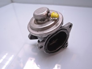 AUDI A3 8P 1,9TDI AGR VENTIL ABGASRÜCKFÜHRVENTIL 7496.03D (LV131)