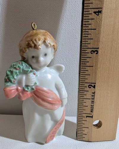 Vintage 1992 KINKA Raecath Enesco PORCELAIN Boy Ornament Figure Christmas Wreath - Picture 2 of 4