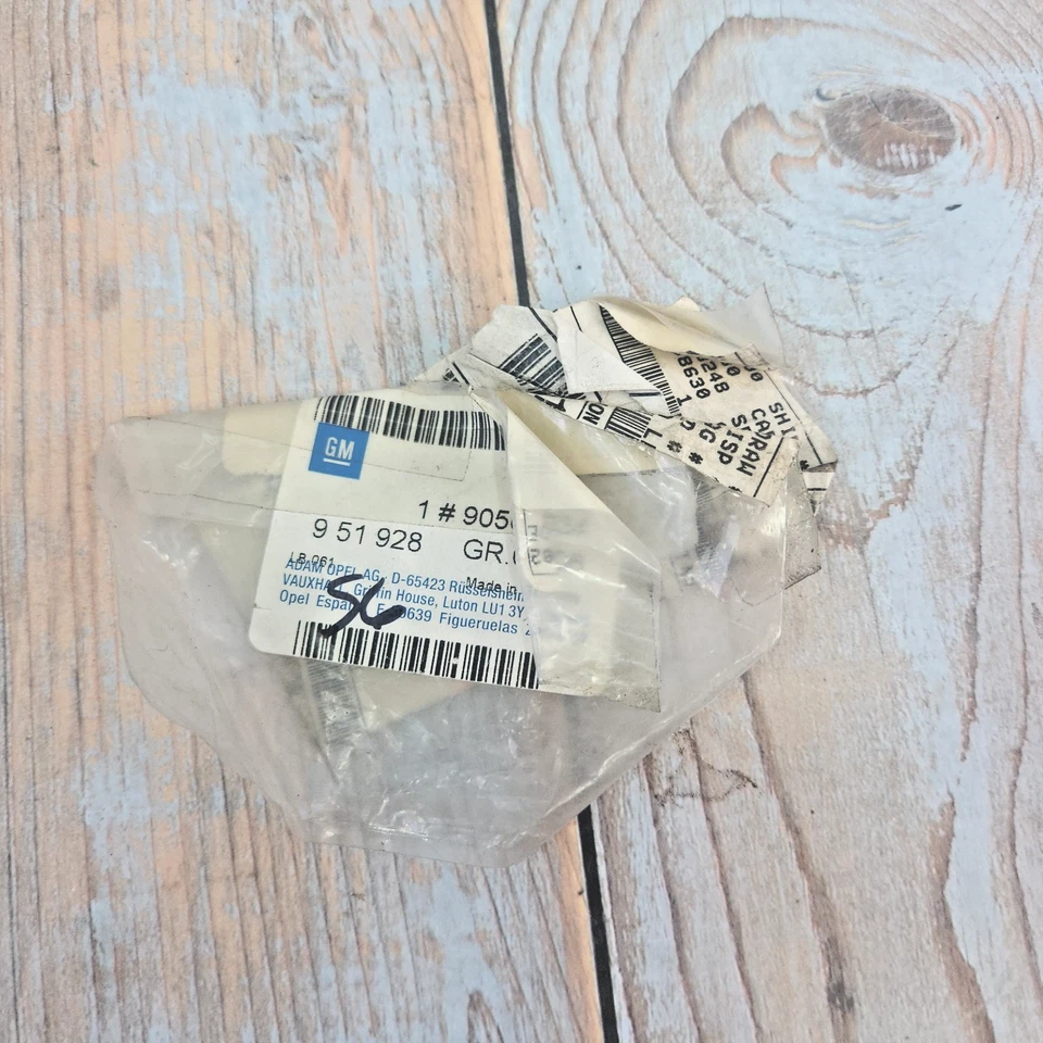 GM 90501034 Fits Opel Saturn L300 LW300 Power Steering Pump Bracket OEM NORS New - Image 4 of 4