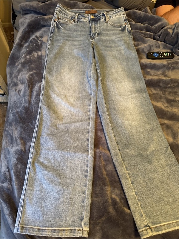 Women’s Judy Blue Jeans Straight Fit Size 7