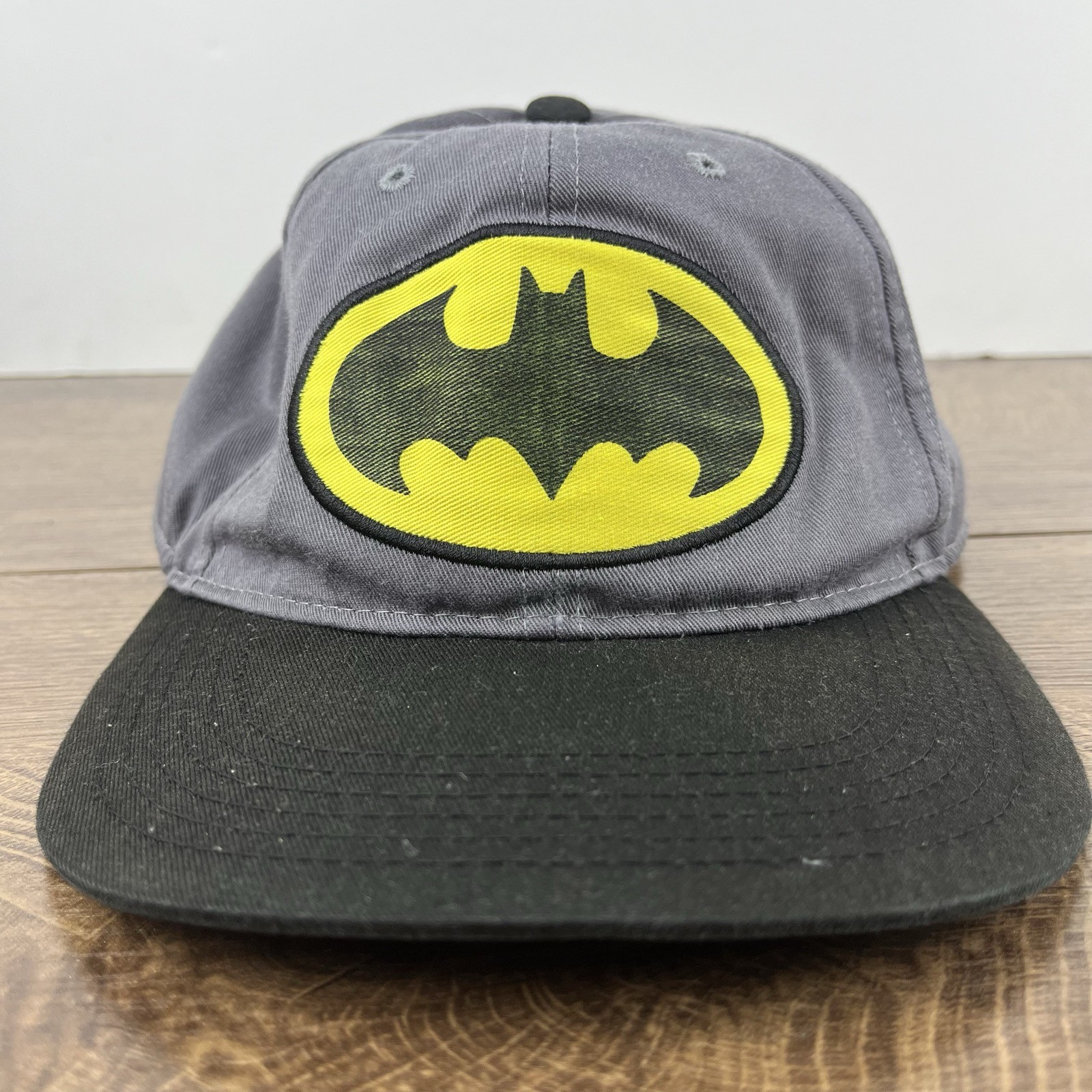 Batman Snapback Hat Gray Cap Adjustable Batman Ha… - image 3