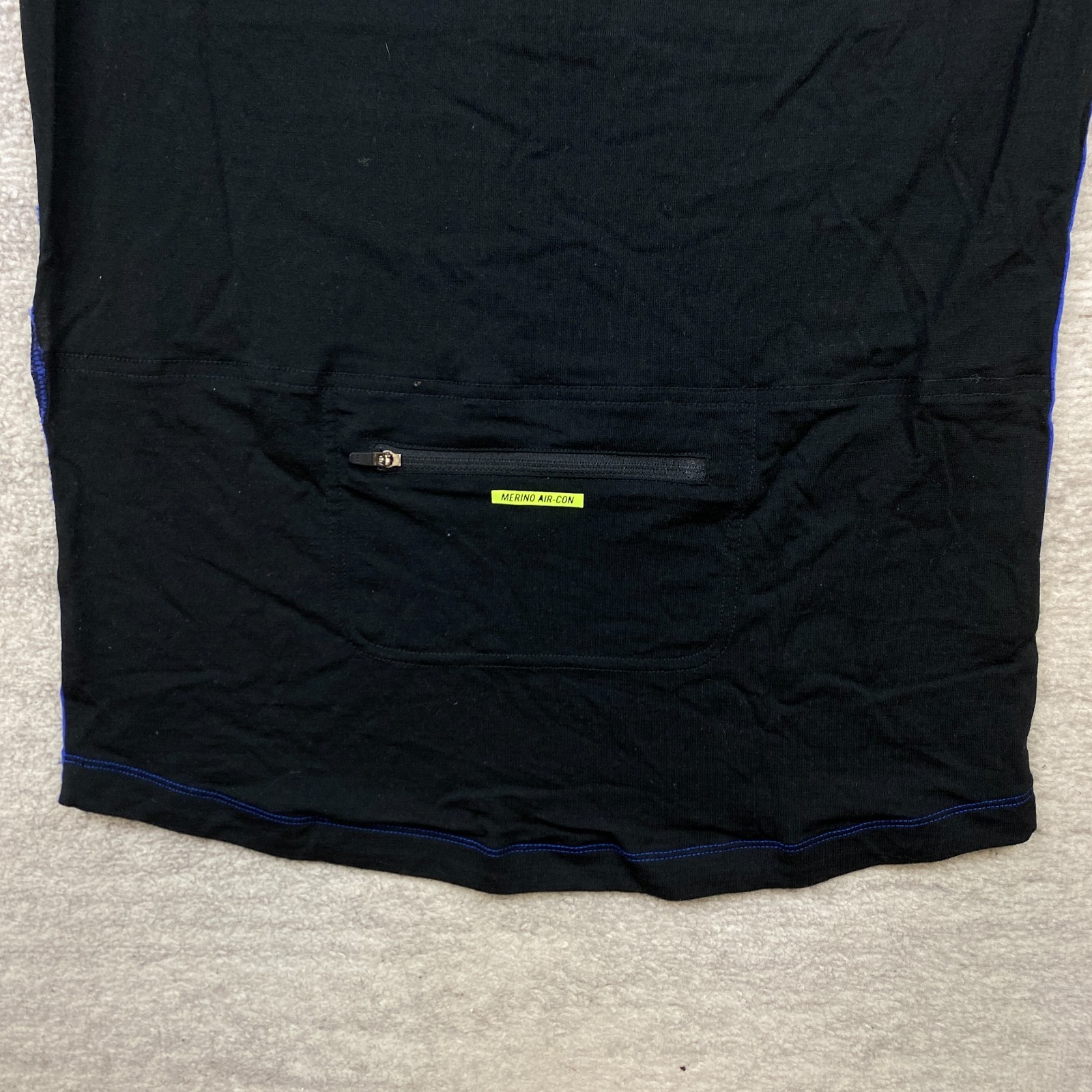 Mons Royale Ultra Lite Merino Air Con Shirt Small Black Athleisure Wool Bike Run