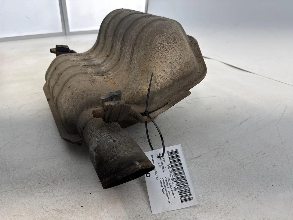 2006-2007 Dodge Magnum Rear Right Exhaust Muffler OEM - Image 3 of 4