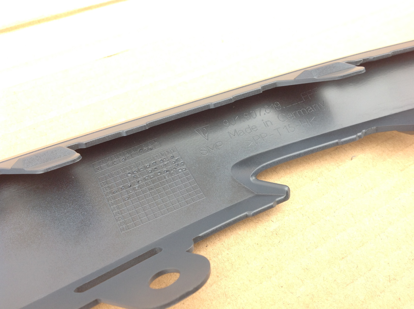 NEW PORSCHE TAYCAN FRONT LEFT BUMPER LOWER MOULDING INSERT COVER  