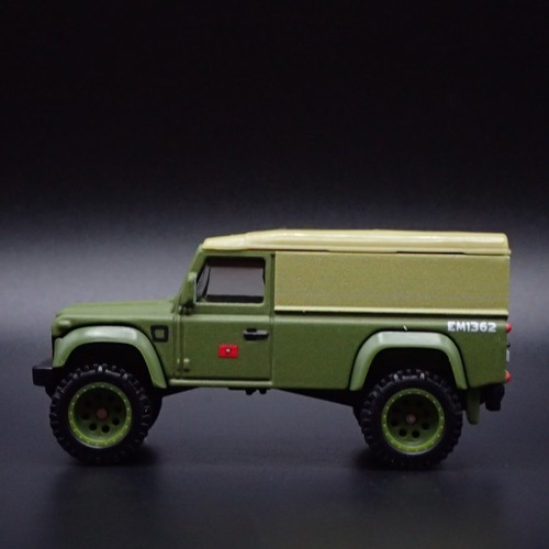 1983-1990 Land Rover Defender 110 Techo Rígido 1/64 Escala Diorama Coche Modelo - Imagen 2 de 7