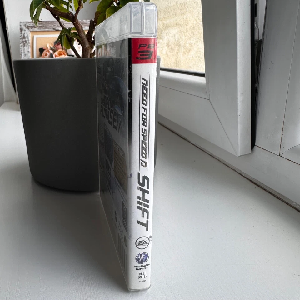 Need for Speed: Shift PS3 PlayStation 3 | Complete CIB w/Manual PAL Multilingual - Image 3 of 4