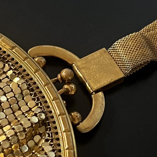 Vintage Whiting and Davis Gold tone Mesh Purse With Mesh Wrist Strap - Picture 5 of 16