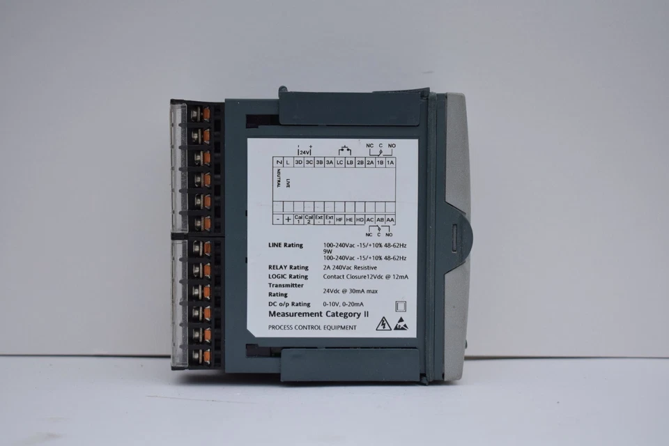 INVENSYS EUROTHERM 32H8I TEMP INDICATOR - Image 3 of 4