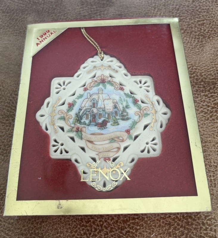 1999 Lenox First Christmas In New House Porcelain Ornament Original Box Made USA