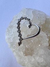 Pre-Owned 10K White Gold .10 cwt. Diamond Heart Pendant, 1.3 G, Base Metal Chain