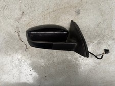 SKODA RAPID 2012-2015 DOOR WING MIRROR ELECTRIC DRIVER  RIGHT SIDE IN BLACK