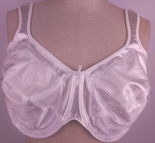 Bali 3562 Satin Tracings White Underwired Minimizer Bra Size 40 D.      35 