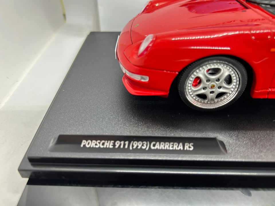 SOLIDO 1810104 1997 PORSCHE 911 (993) CARRERA RS RED 1:18 SCALE - Image 4 of 4