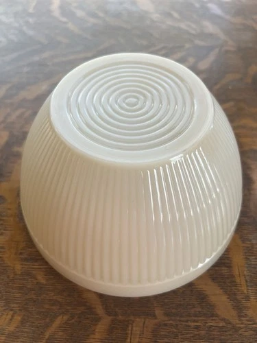 Vtg Fire King Oven Ware VERTICAL RIBBED Bullseye Ivory Mixing Bowl like jadite
