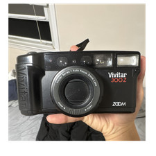 Vivitar 300Z Series 1 Point Shoot 35mm Film Camera Auto Focus Flash Black
