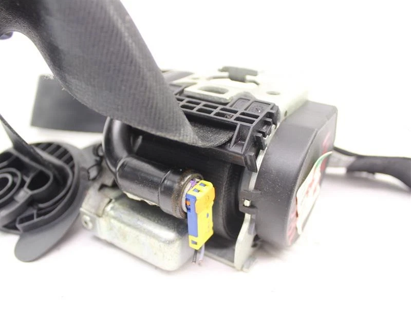 Used Front Right Seat Belt Front fits: 2010 Volkswagen Cc bucket seat passenger Foto 4 de 4