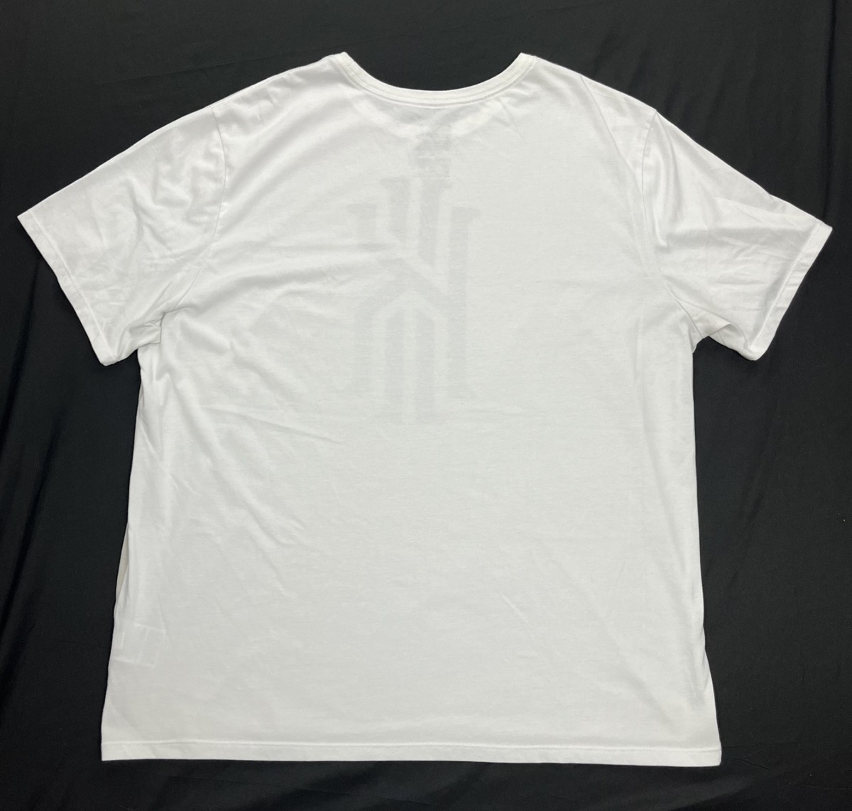 Nike Kyrie Irving Mens 2XL White Tan Colorblock Dri-FIT Basketball