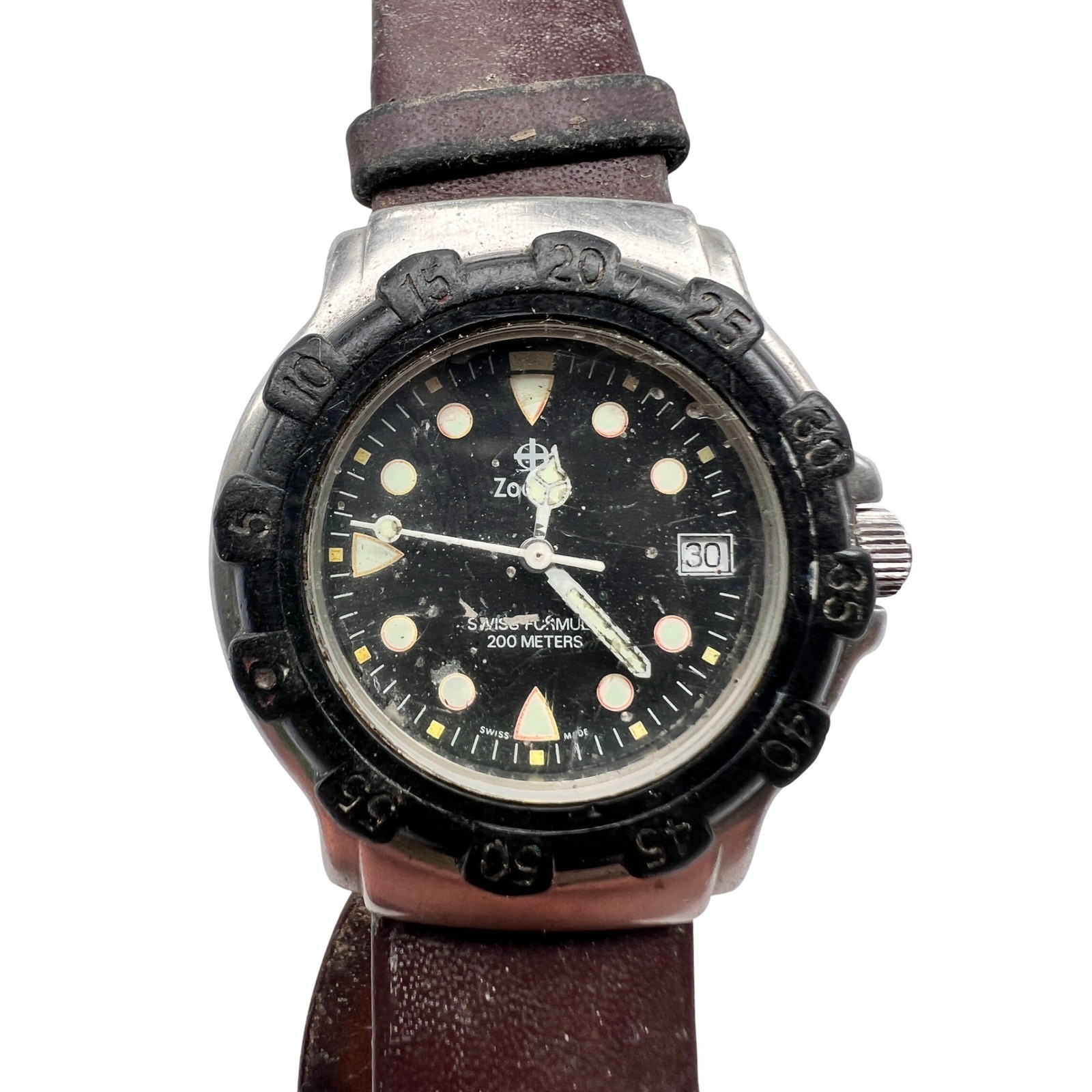 Reloj de cuarzo Zodiac para hombre 713.83.64 hecho en Suiza 200M buceador para piezas/reparación