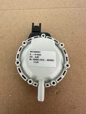 Huba Control 402.9200021 Air and neutral gas pressure sensor 0-5 mbar Fast Shipp