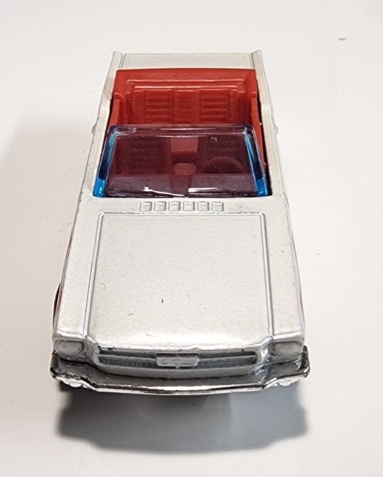 2018 Hot Wheels 5 Pack Exclusive White '65 Mustang Convertible 1