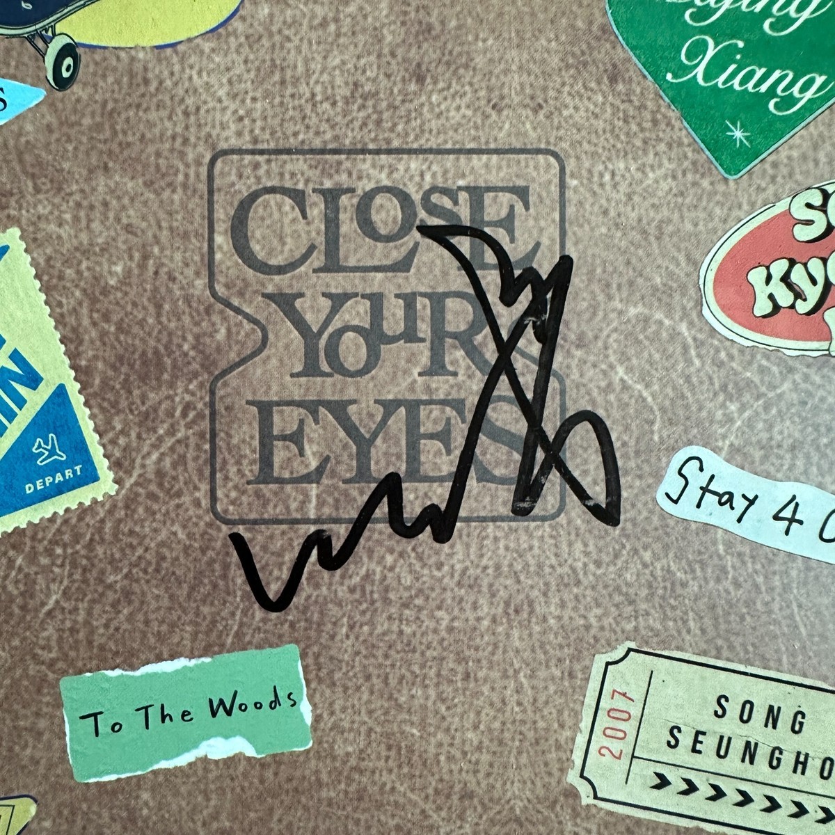 CLOSE YOUR EYES スンホ サイン入り CD CLOSE YOUR EYES 1ST MINI ALBUM 'ETERNALT' HAND SIGNED