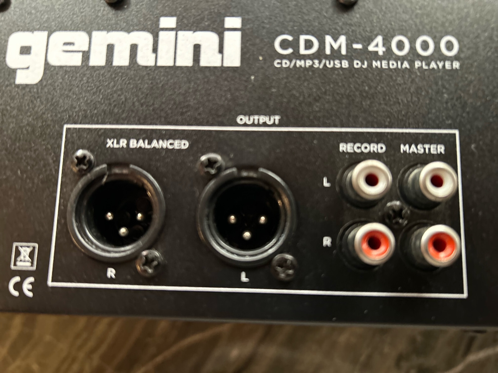 Gemini CDM4000 Dual CD/USB Media Player DJ Mixer Used/Black eBay