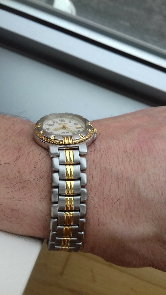 ＳＥＩＫＯ　ＳＷＥＥＴ　ＣＯＬＬＥＣＴＩＯＮ Seiko SQ 50 BICOLOR SXE444P1 VINTAGE COLLECTION NOS MONTRE