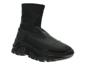 versace jeans couture boots