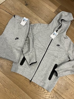 Nike Tech set Grey Size L