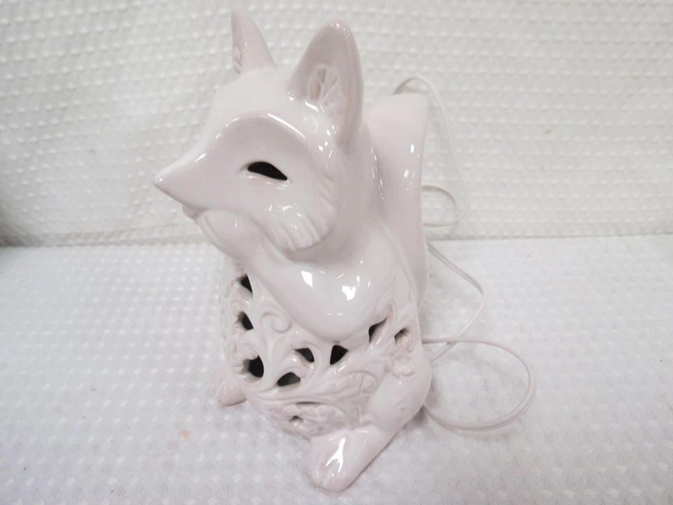 Lámpara de luz nocturna de zorro de cerámica blanca esmaltada eléctrica estatuilla recortada de mesa Foto 4 de 4