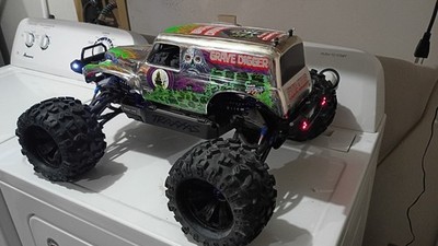 Traxxas Summit 1/10 4WD 2-Speed Locking Diffs Rare Discontinued Needs Batteries