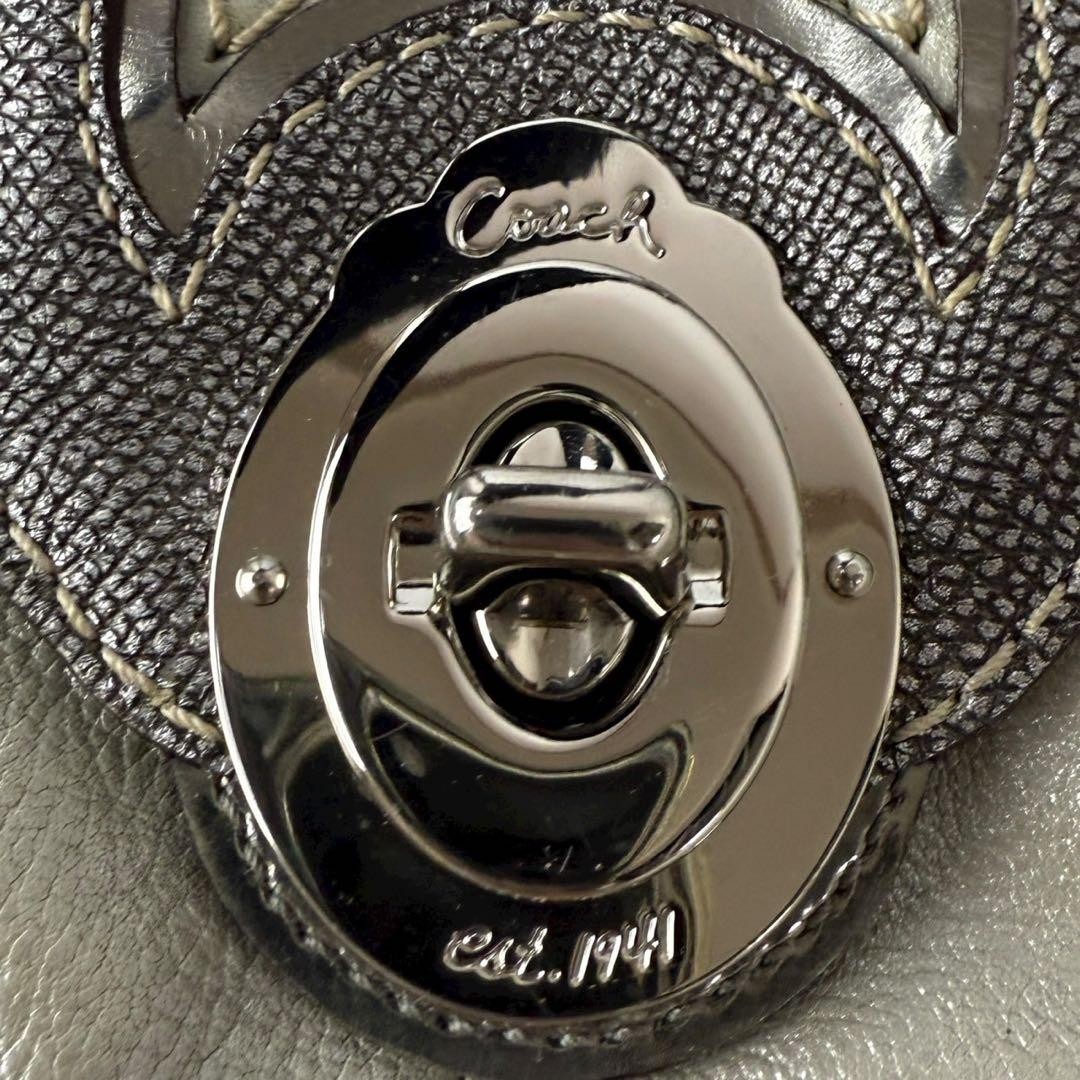 COACH legacy metallic turn lock handbag Silver Japan A-251215-15 thumbnail 11