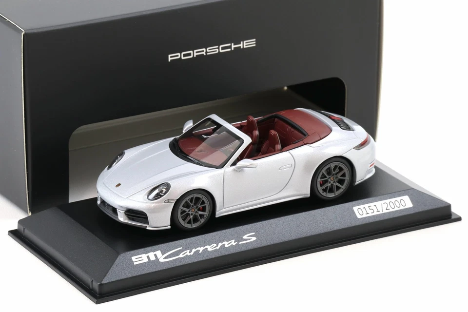 1:43 Minichamps Porsche 911 992.2 Carrera S Cabriolet Ice grey metallic WAP DEAL