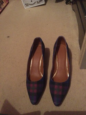 purple tartan shoes
