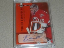 2005-06 HOCKEY CARD ROOKIE FLEER HOT PRIZED PROSPECTS JERSEY KEVIN NASTIUK LE 50