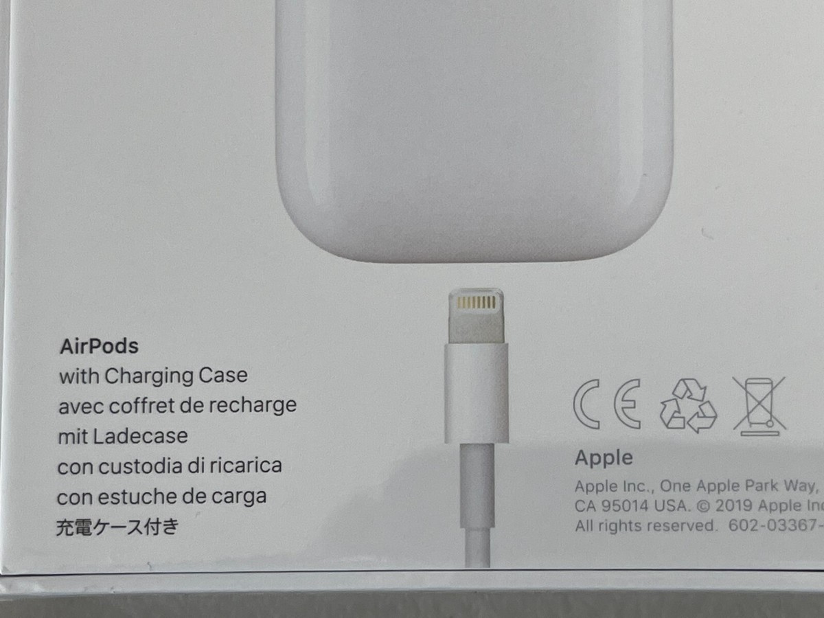 ヘッドフォン+イヤフォン Apple - APPLE AirPods with Charging Case MV7N2J/ s-l400.jpg