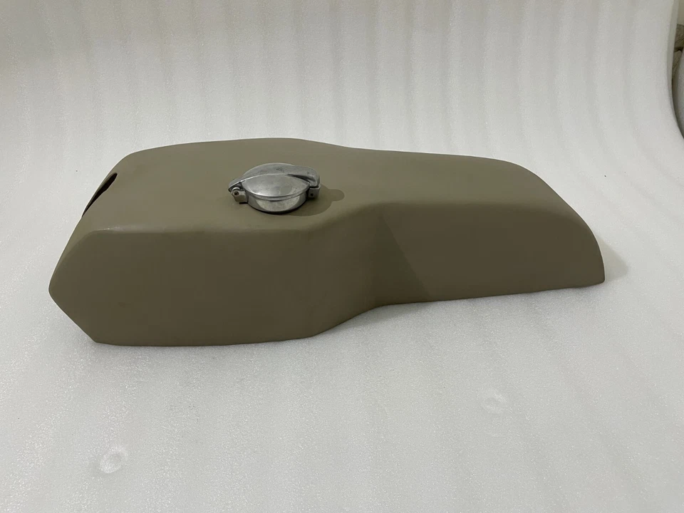 Tanque de gasolina Yamaha TZ RD250 RD350 Td Café Racer acero crudo gasolina + tapa | apto para Foto 2 de 4