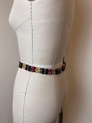 Express Vintage Gold Medallion & Beaded Leather Belt Size M  display picture 1