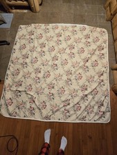 Vtg. 82x82 inch duvet cover Beige With Flowers
