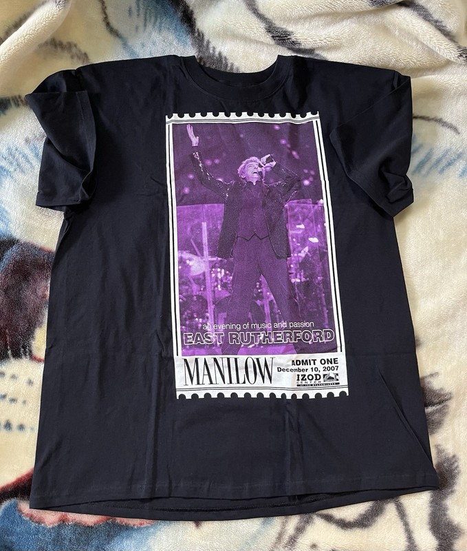Vintage 2007 an evening of music and passion EAST RUTHERFORD MANILOW Shirt 