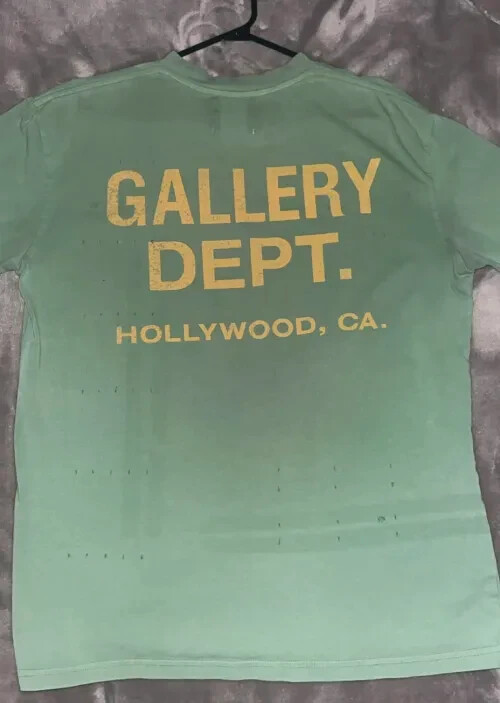 gallery dept t shirt, size large, never worn as its a size to big, image 4