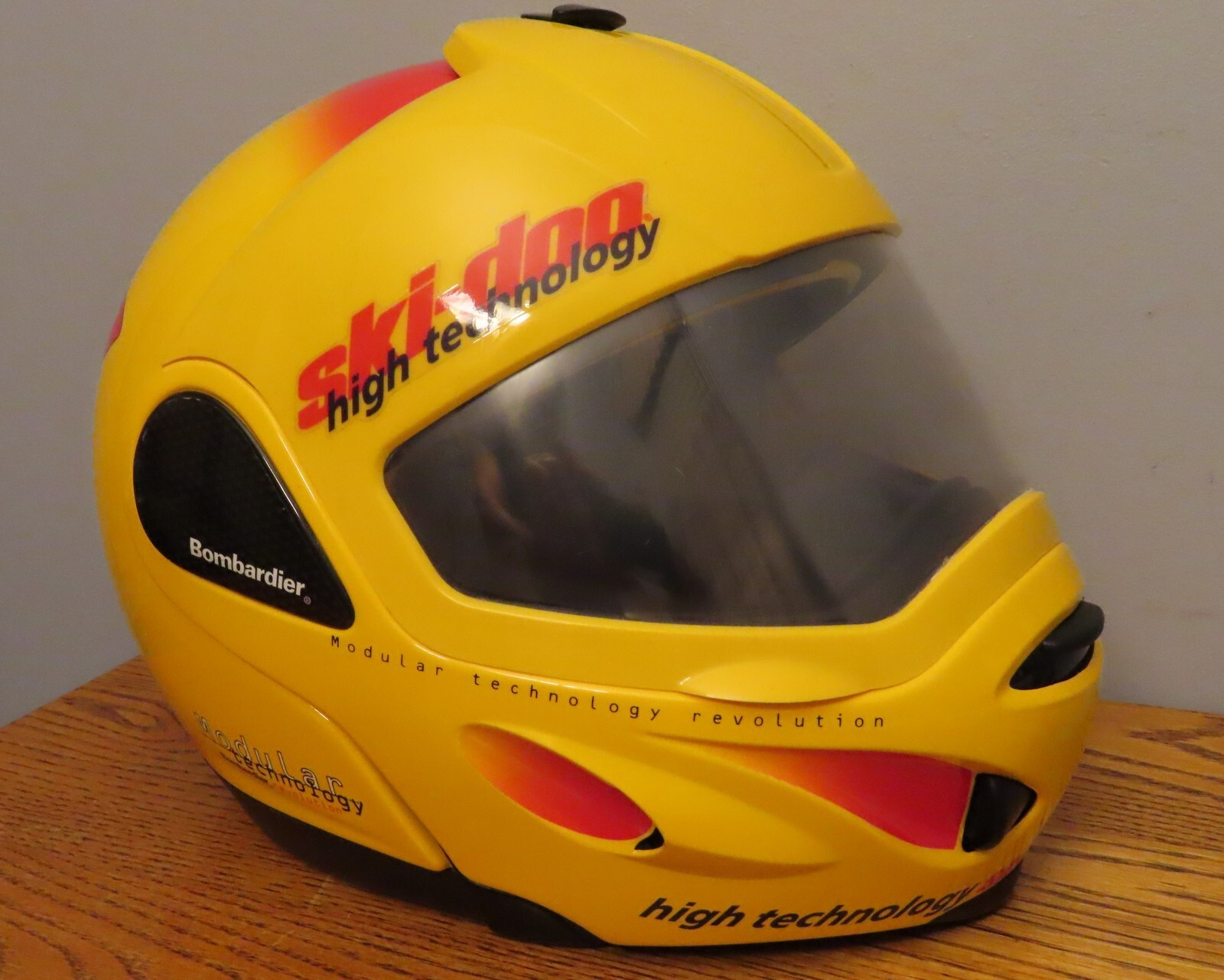 SkiDoo Bombardier Lazer Snowmobile Helmet Advanced Modular Technology