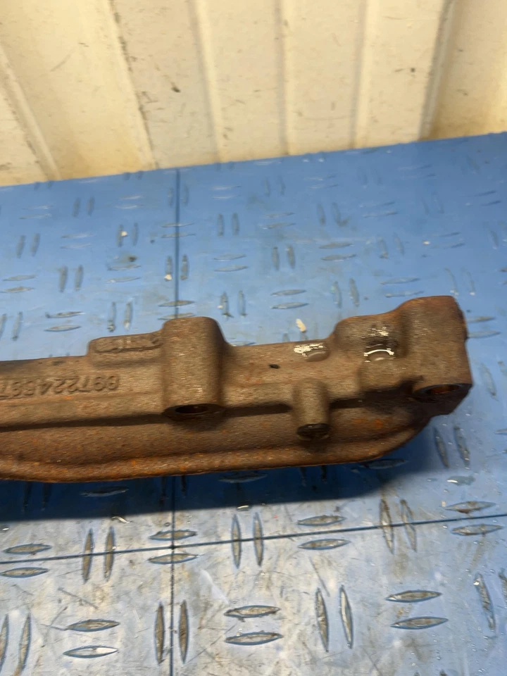 Colector de escape GMC SIERRA 2500 01-16 LH6,6 L OE# 97224587 Foto 4 de 4