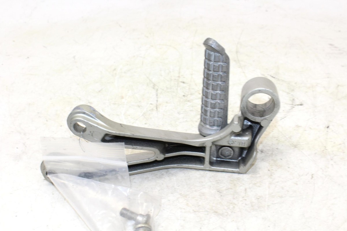 6脚セットの出品です。 1999 Kawasaki Ninja Zx6r Zx600g Right Left Rearsets Rear Set