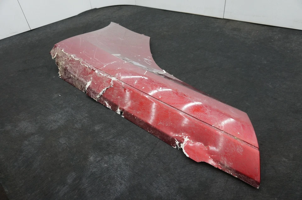 Moldura basculante de faldón lateral inferior trasero derecho 11A0496CP McLaren 650S 2015-17 *Nota Foto 4 de 4